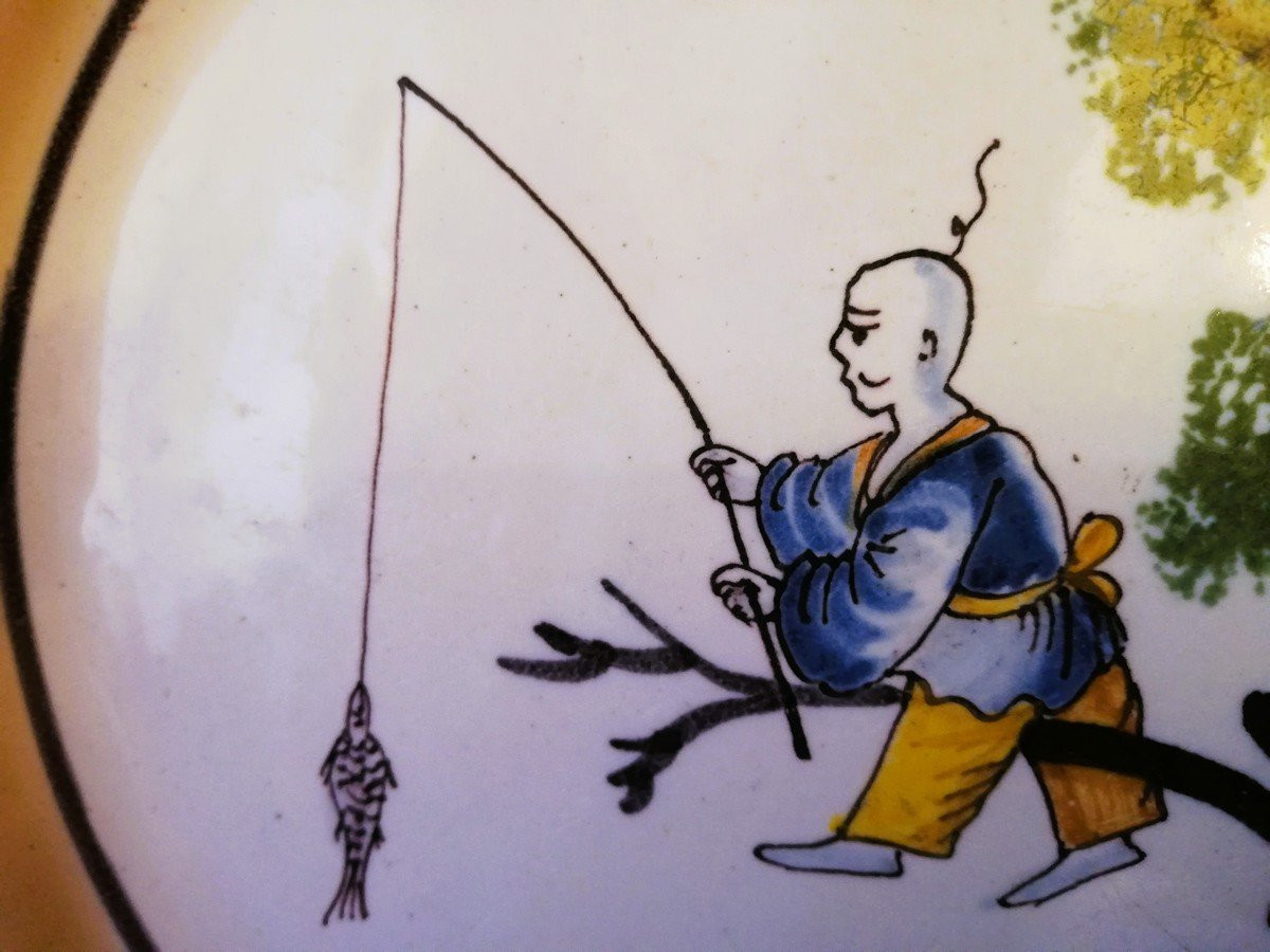 Nevers Plate With A Chinese Fisherman, 18th Century -photo-3