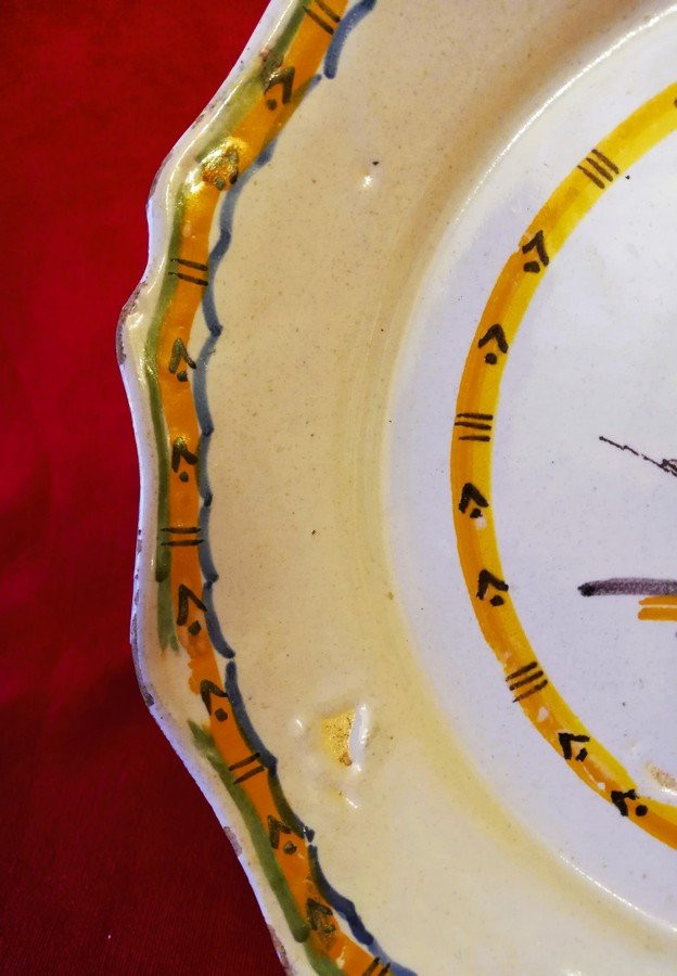 18th Century Plate With Gardener's Decoration-photo-3