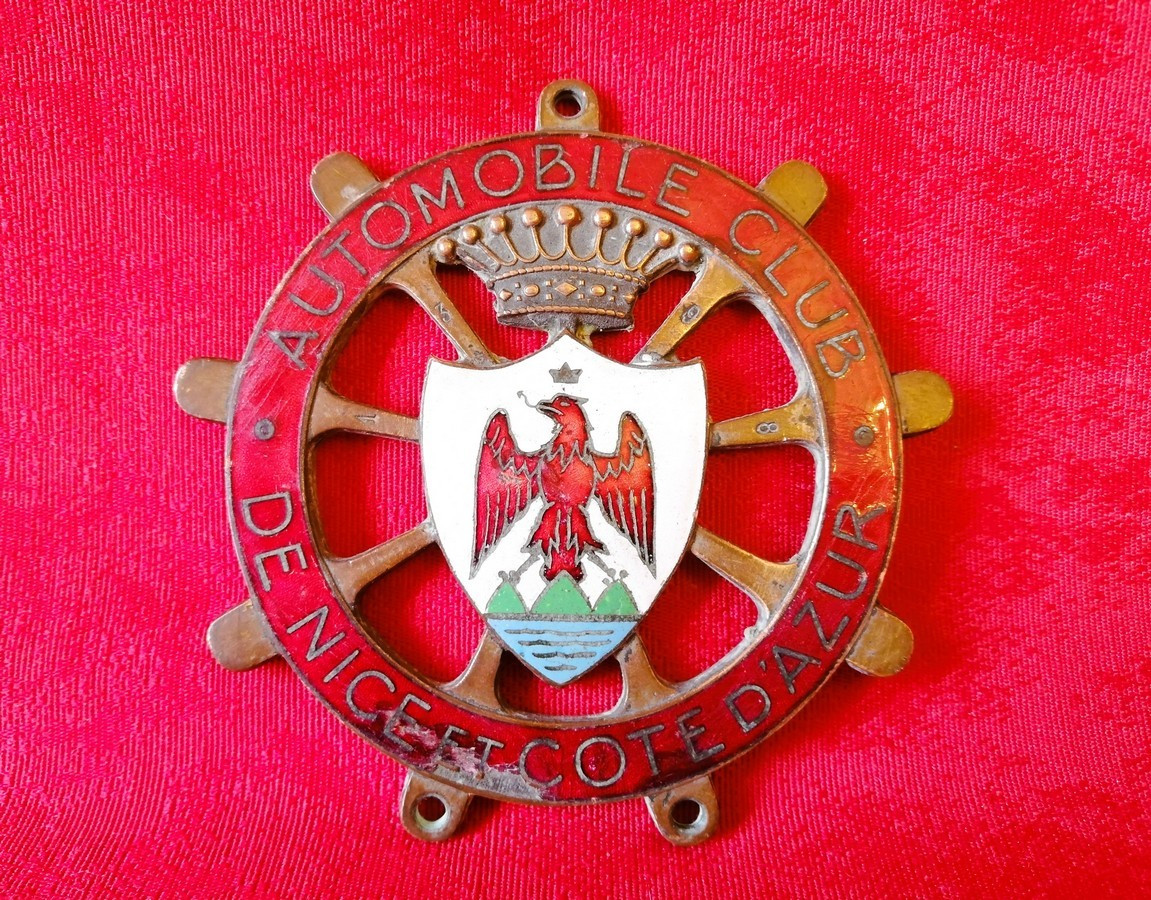 Ecusson émail automobile club