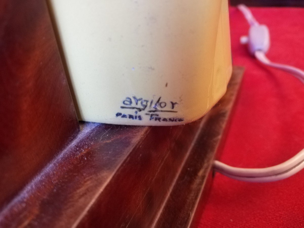 Curious Bedside Lamp -photo-1