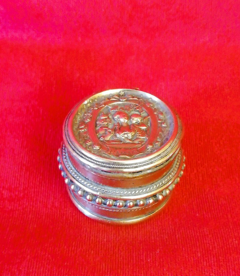 Boîte à mouches monogrammée  -photo-2