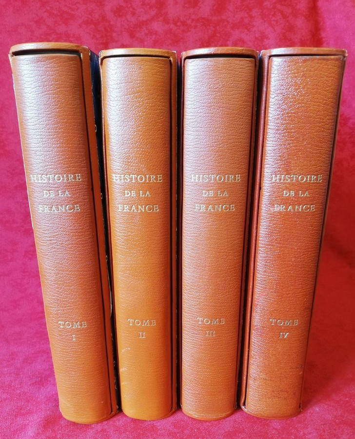 Histoire de la France en 4 volumes sous emboitages   