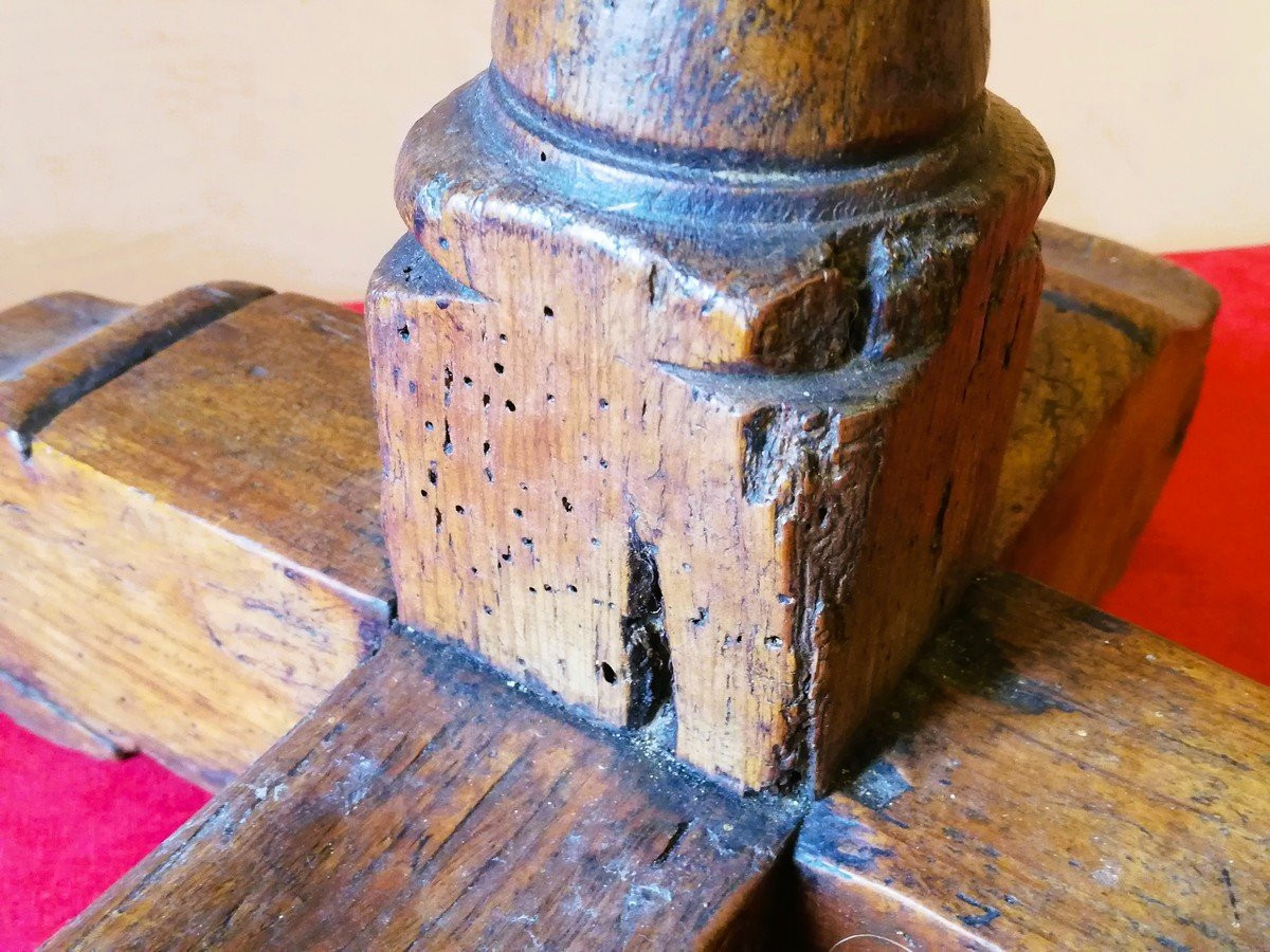 Lace-maker's Pedestal Table-photo-3