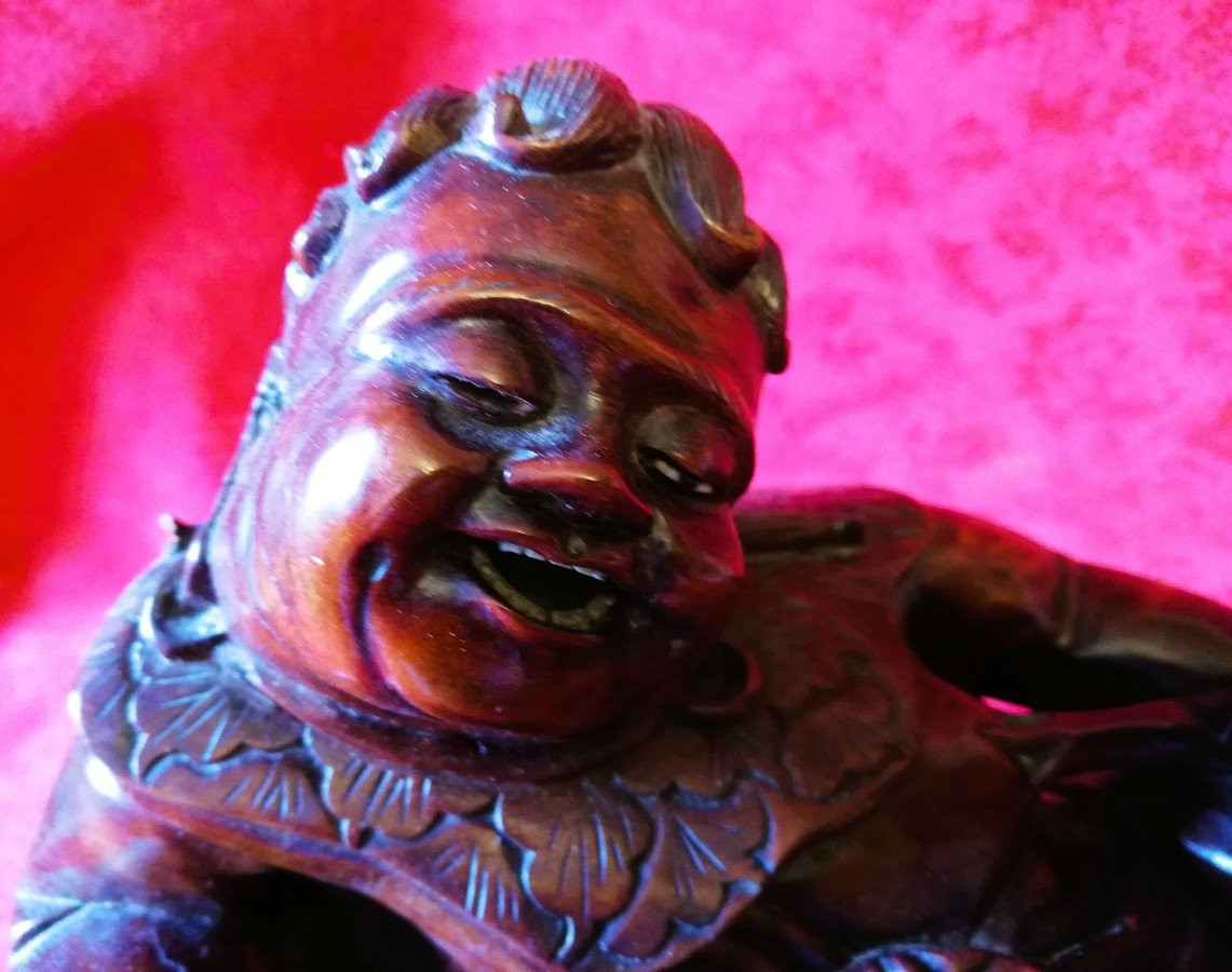 Asian Wooden Divinity-photo-2