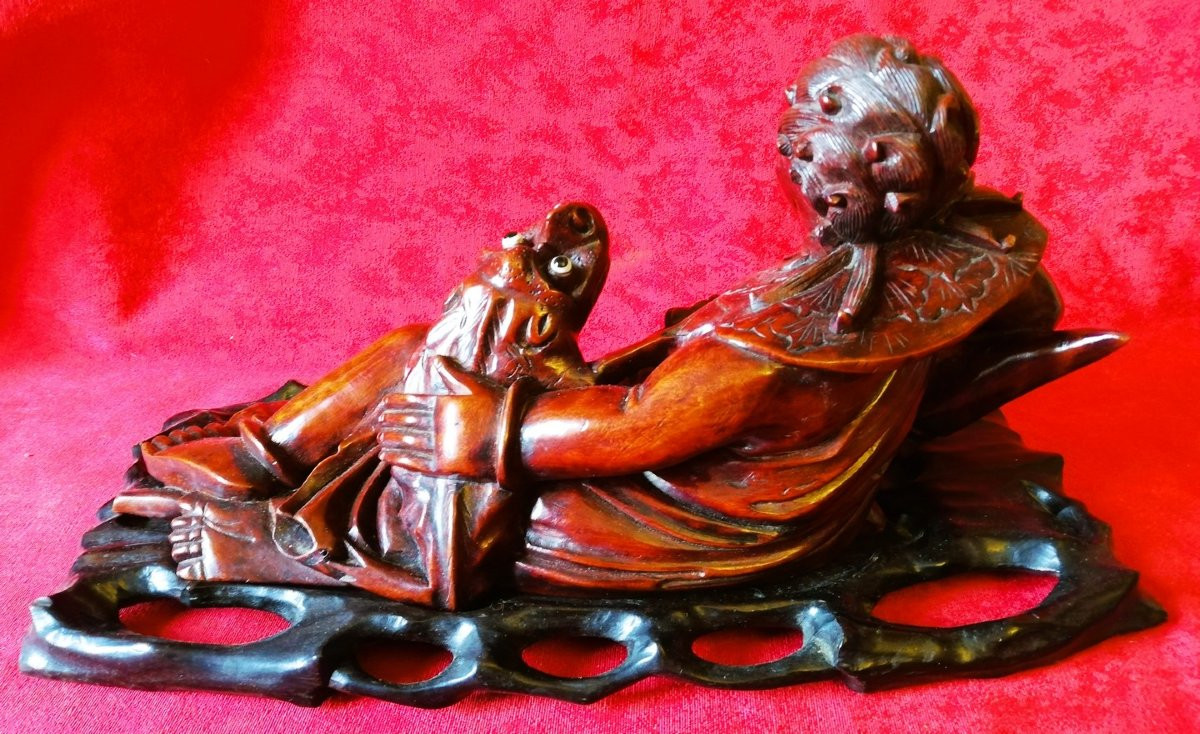 Asian Wooden Divinity-photo-2