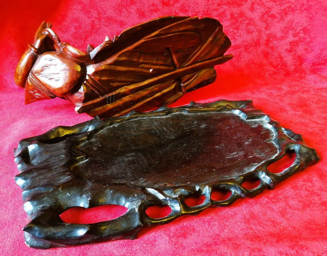 Asian Wooden Divinity-photo-4