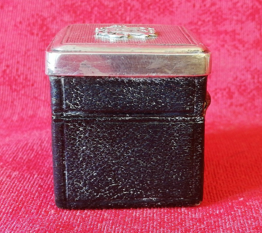 Objet de collection cuir et argent -photo-3