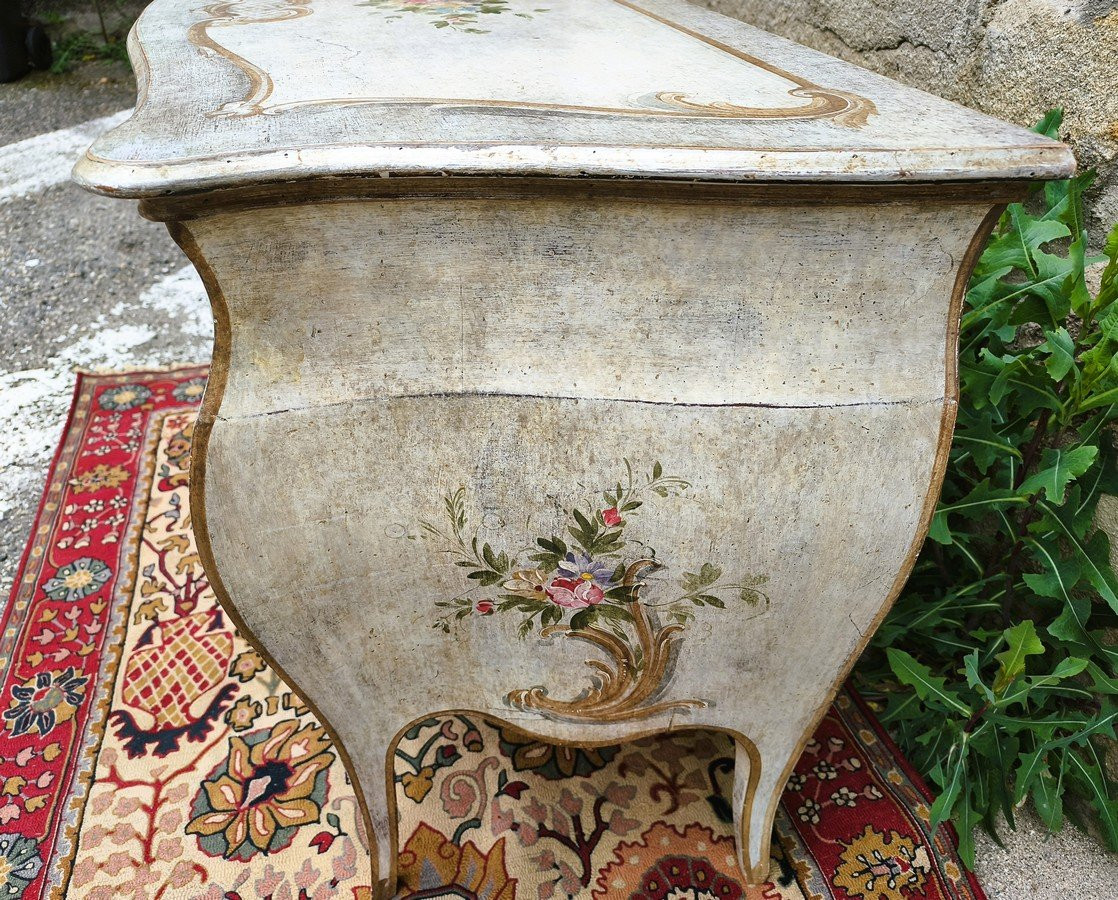 Commode tombeau de style Vénitien  -photo-1