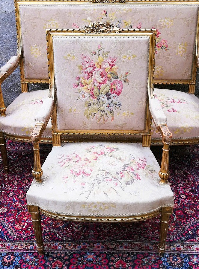 Napoleon III Period Living Room In Gilded Wood-photo-2