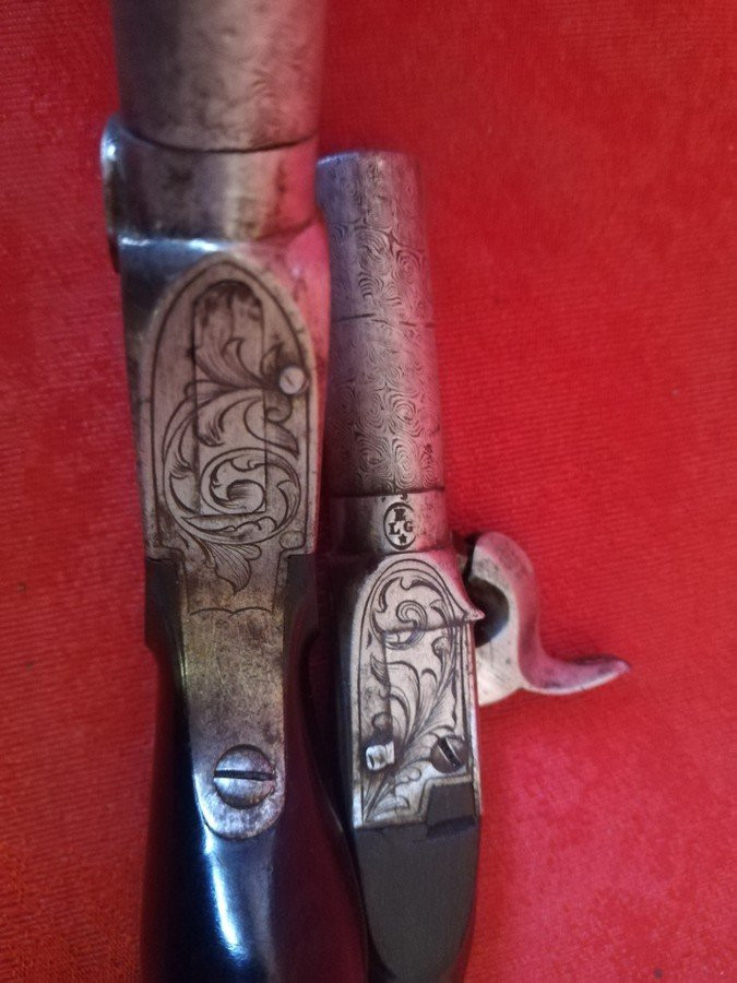 Petite paire de pistolets à coffre -photo-4