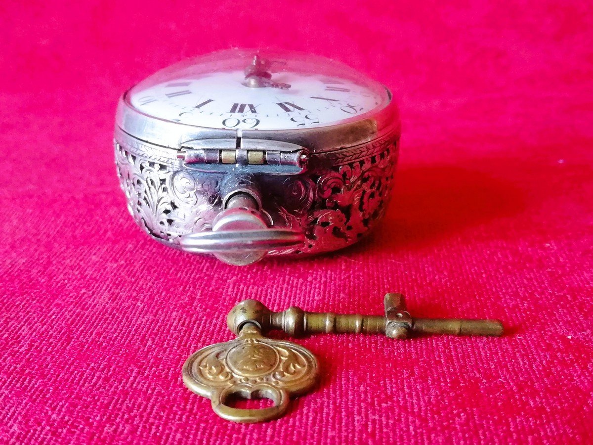 18th Century Onion Watch With Striking Mechanism-photo-2
