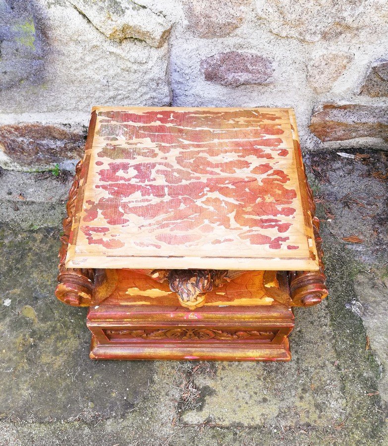 Socle de statue religieuse -photo-1