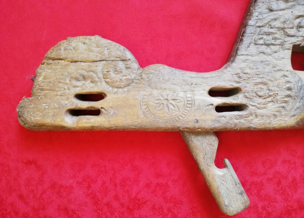 Portuguese Yoke-photo-4
