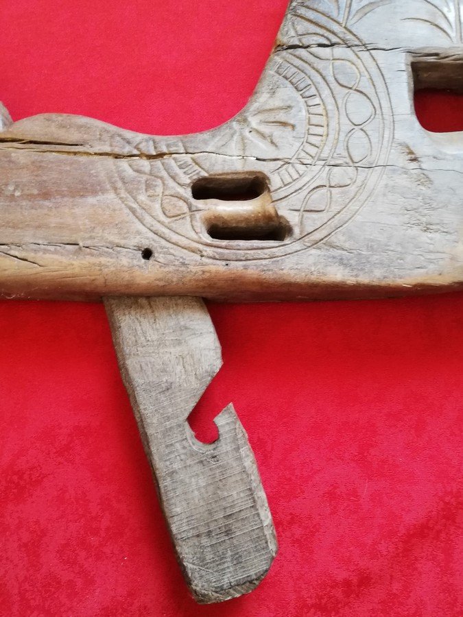 Portuguese Yoke-photo-5