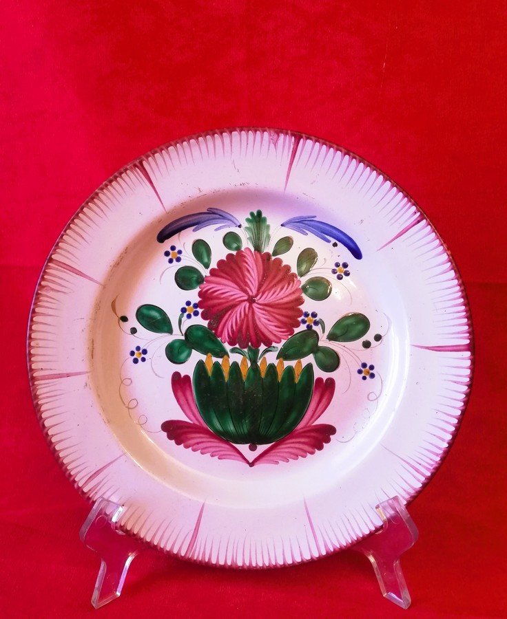 Suite de six assiettes en faïence de l'Est de la France-photo-2
