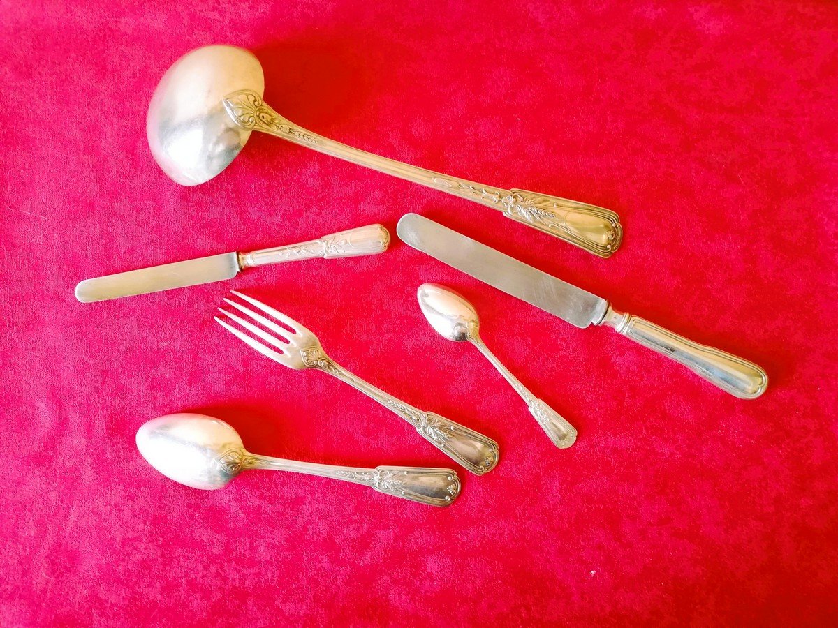 Ménagère en coffret en métal argenté de Christofle-photo-4