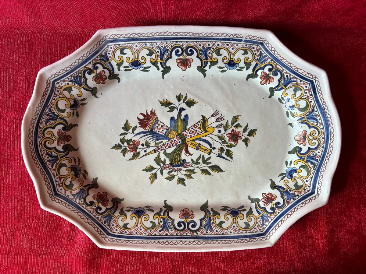 Plat en faïence de Rouen 18ème siècle