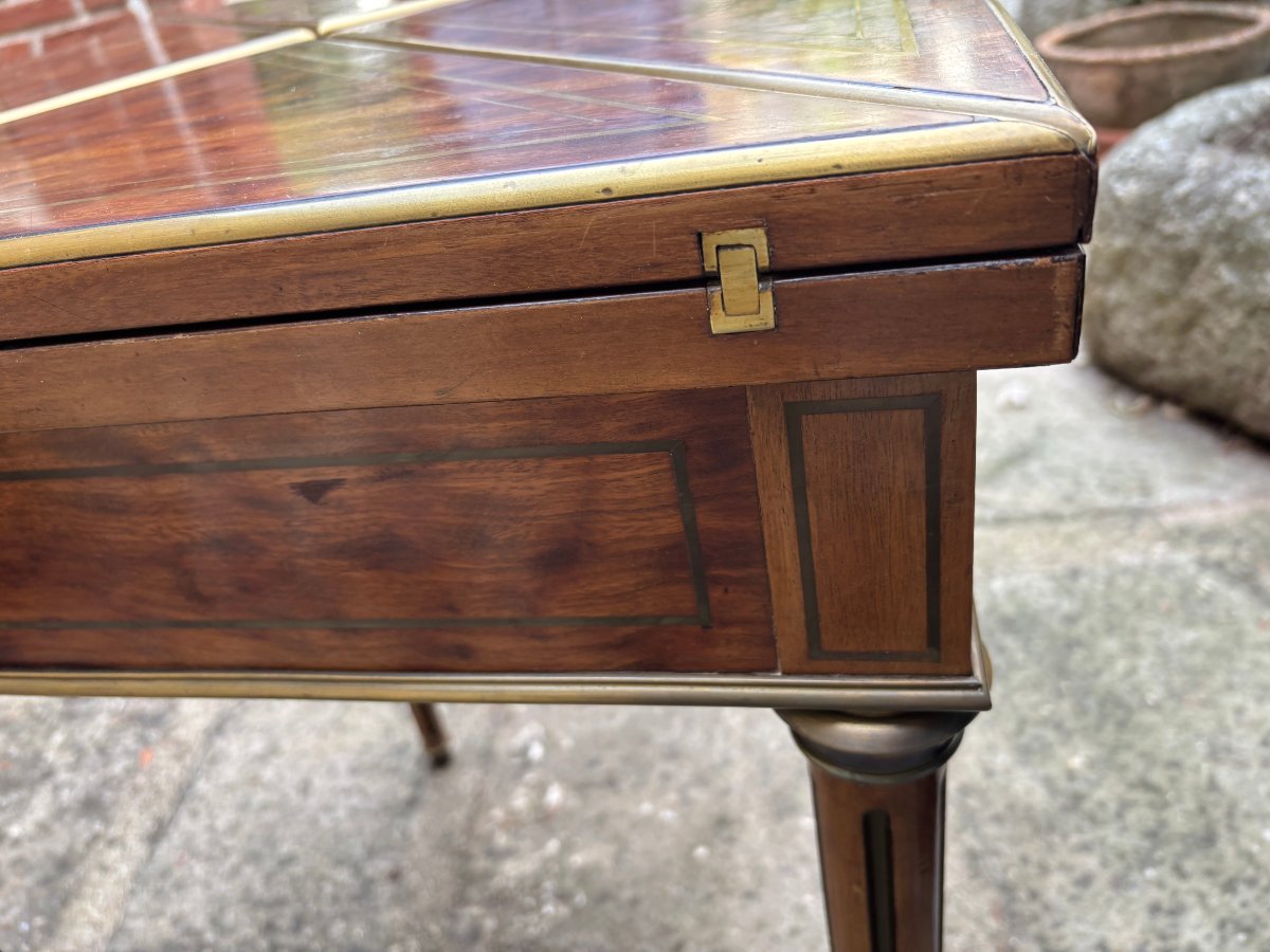 Handkerchief Game Table-photo-5