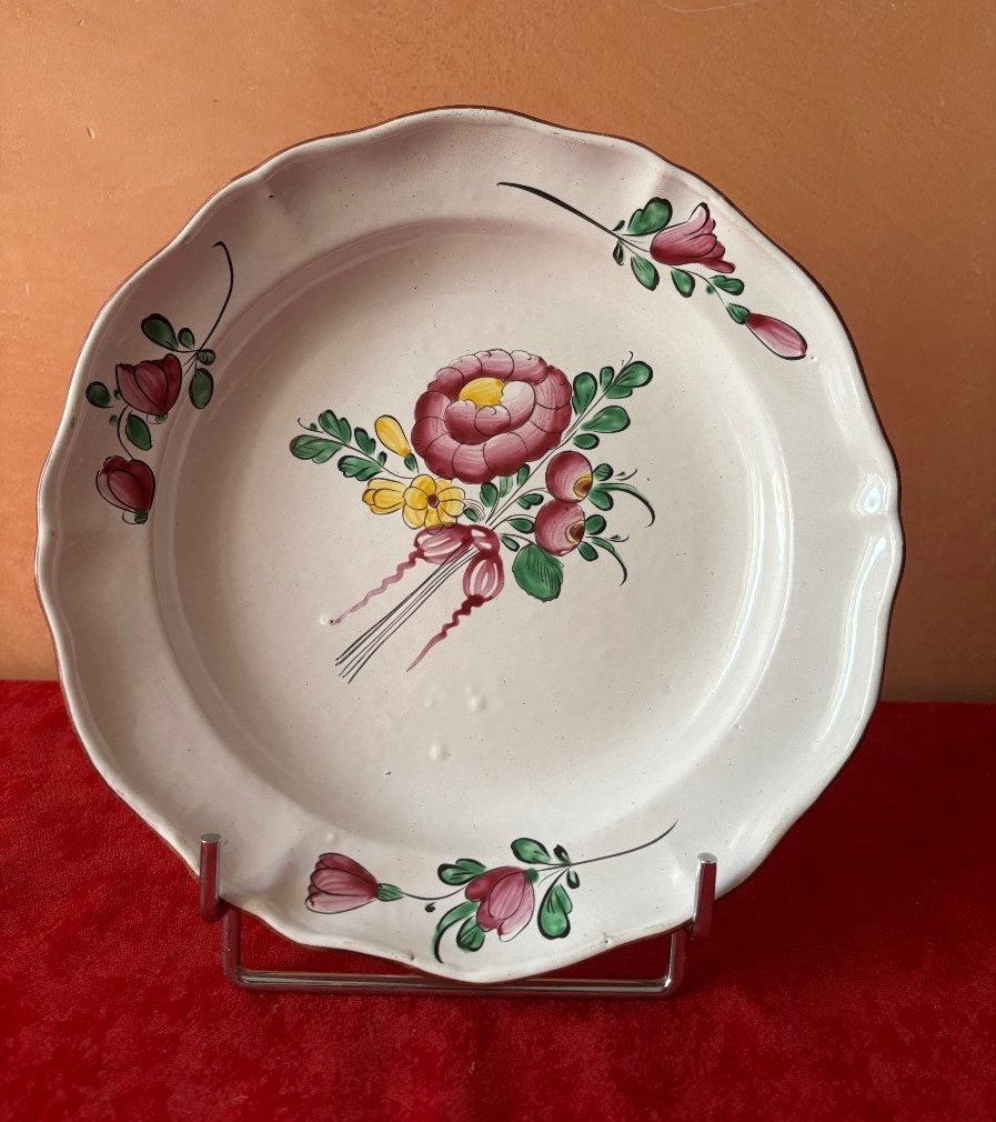 Assiette en faïence 18ème siècle