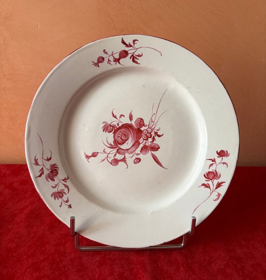 Assiette porcelaine Tournai 18ème siècle 