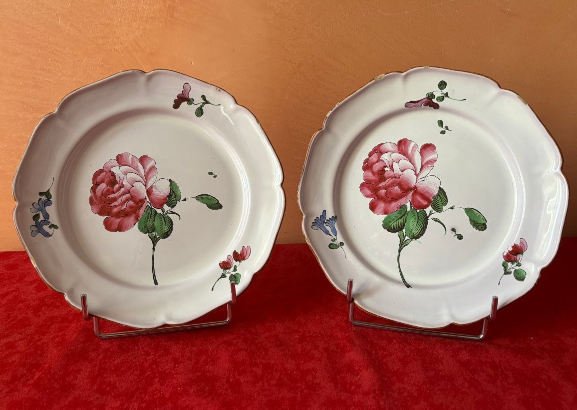 Paire d'assiettes 18ème siècle 