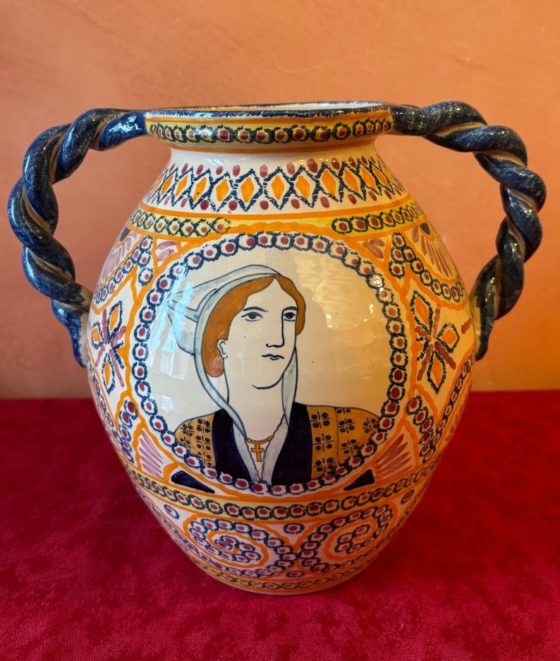 Henriot Vase In Quimper