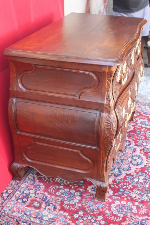 Commode Tombeau Lyonnaise En Noyer 18ème-photo-2