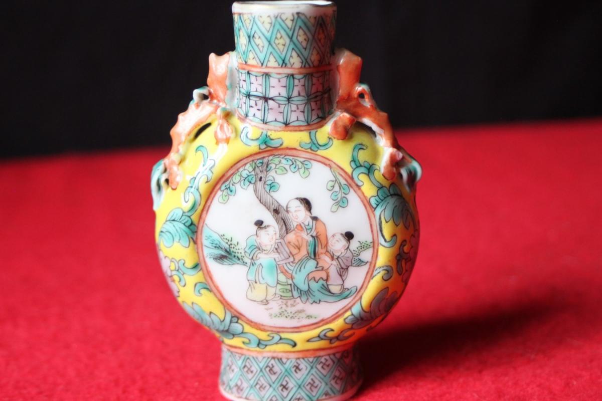 Small Gourd Vase Made Of China Porcelain-photo-2