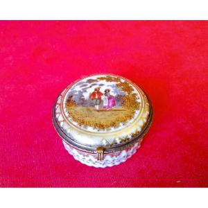 Boîte ronde décorée du 19ème siècle 