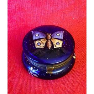 Boîte en verre émaillé  