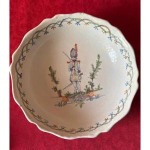 Deep Earthenware Salad Bowl, Late 18th Century