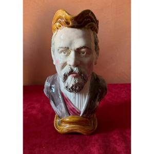 Onnaing Pitcher