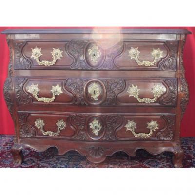 Commode Tombeau Lyonnaise En Noyer 18ème