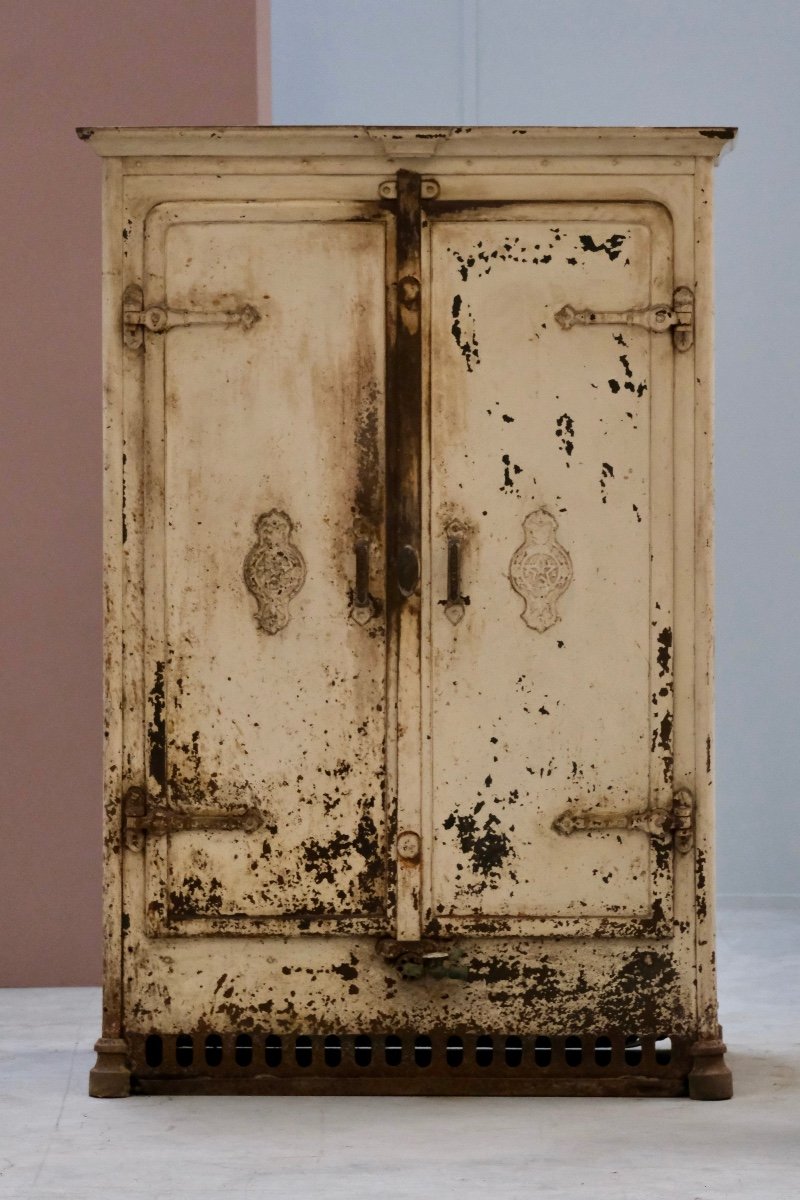 Rare Cast Iron Cabinet Dated 1847-photo-4