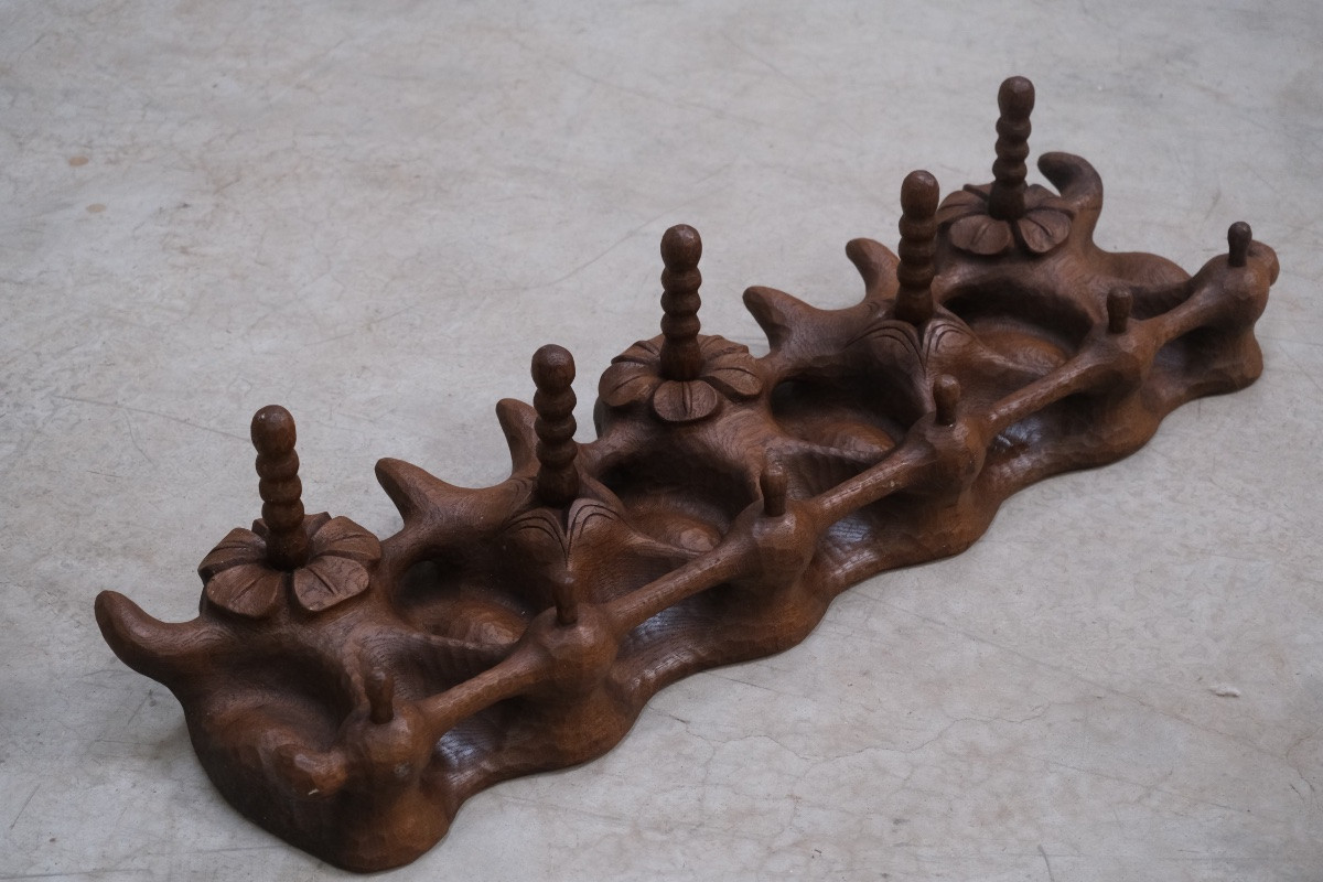 Carved Coat Rack-photo-2