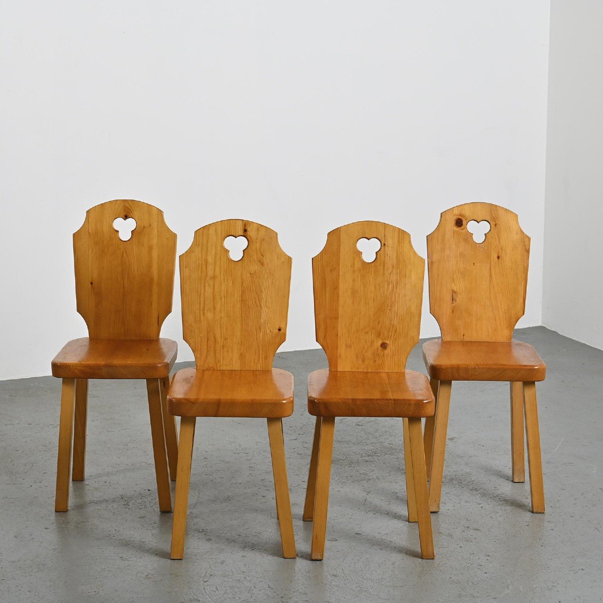 Suite De Six Chaises En Bois Esprit Montagne, France, 1960-photo-4