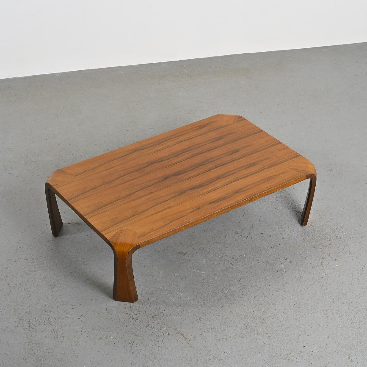 Table Zataku Par Saburo Inui, Edition Tendo Mokko, Japon Circa 1965