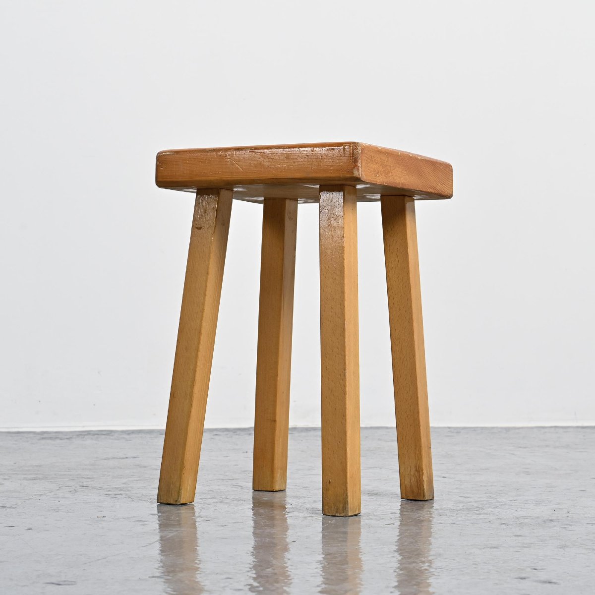 Tabouret vintage par Charlotte Perriand, Les Arcs, France-photo-2