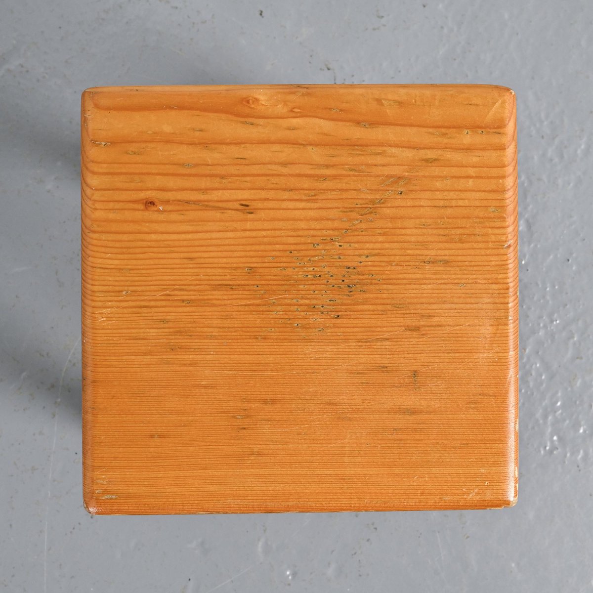 Tabouret vintage par Charlotte Perriand, Les Arcs, France-photo-3