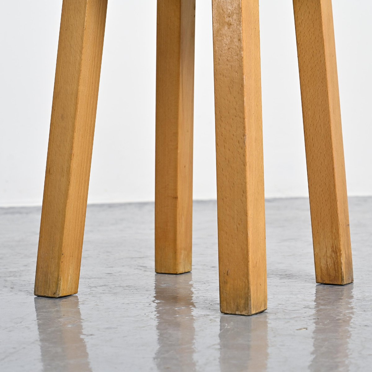 Tabouret vintage par Charlotte Perriand, Les Arcs, France-photo-4