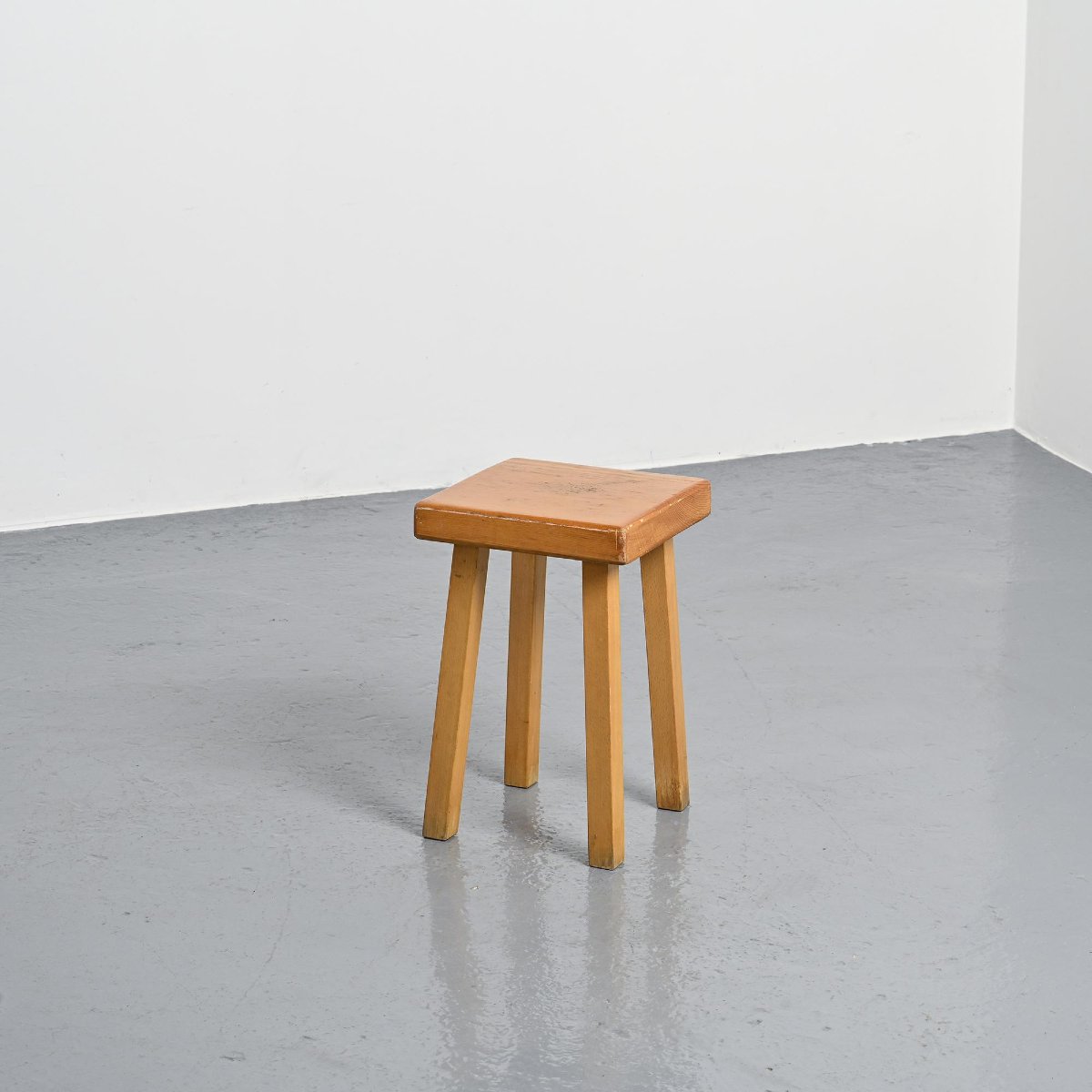 Tabouret vintage par Charlotte Perriand, Les Arcs, France