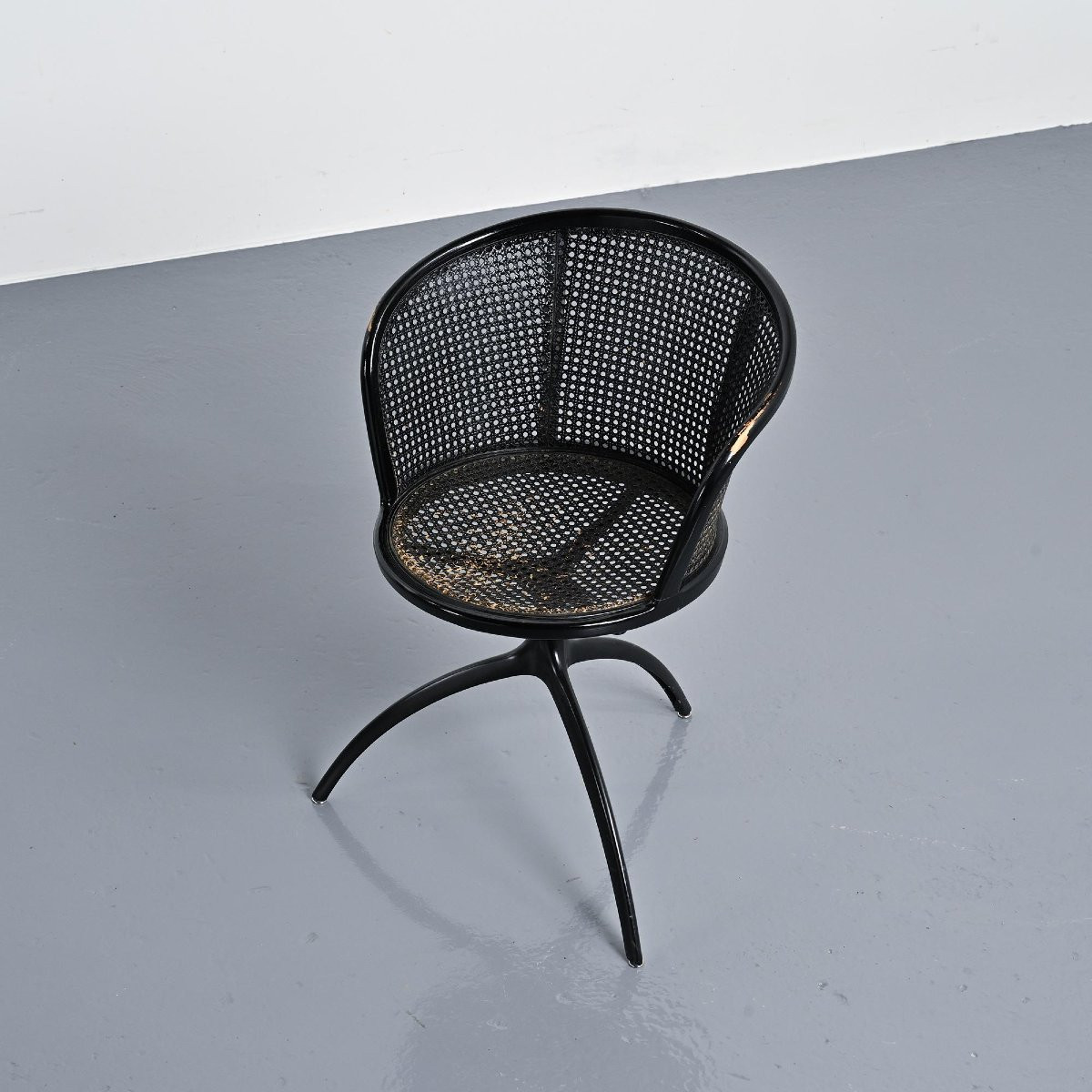 Fauteuil pivotant par Paolo Rizzatto, modèle 901 Young Lady, Alias, 1991 -photo-2