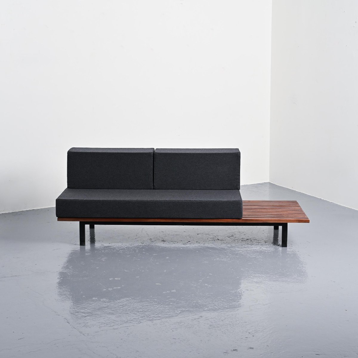 Charlotte Perriand Banquette Cansado en acajou, circa 1962-photo-1