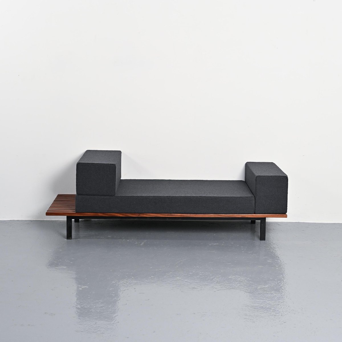 Charlotte Perriand Banquette Cansado en acajou, circa 1962-photo-5