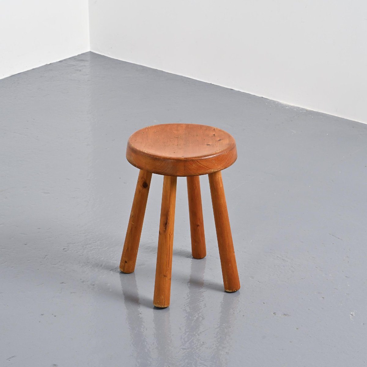  Tabouret Massue par Charlotte Perriand,  années 1970 -photo-2