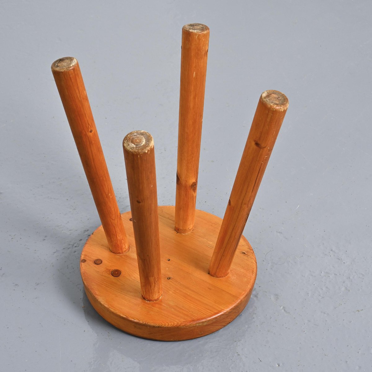 Tabouret Massue par Charlotte Perriand,  années 1970 -photo-4