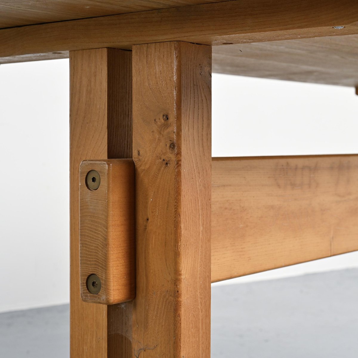 Solid Elm Table, Les Arcs, France.-photo-3
