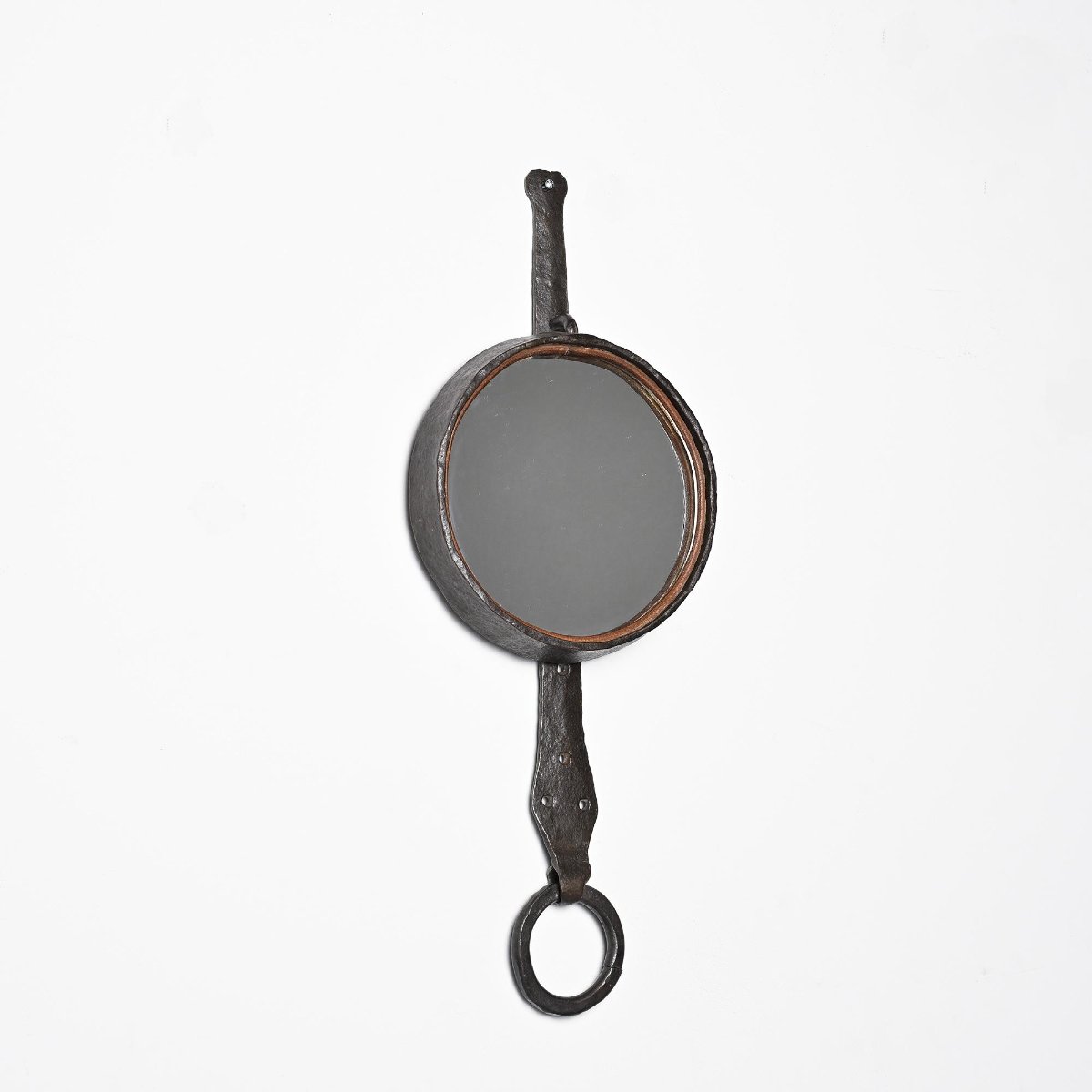 Miroir en fer martelé par Léopold Gest, France, circa 1970 -photo-3