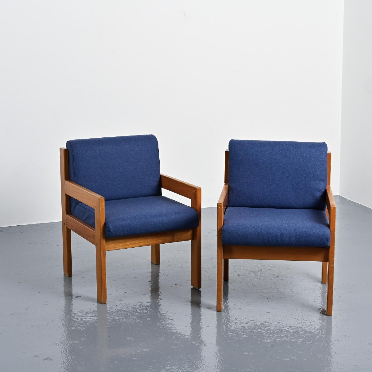 Paire de fauteuils par André Sornay, vers 1960 -photo-2