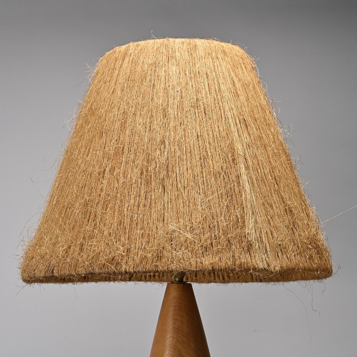 Lampe en bois tourné et fibre naturelle, France, circa 1960-photo-4